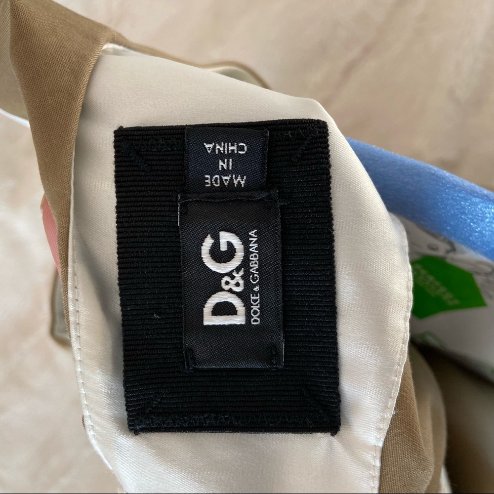 D&G | Midi Sheath Dress in Khaki - Picture 6 of 8